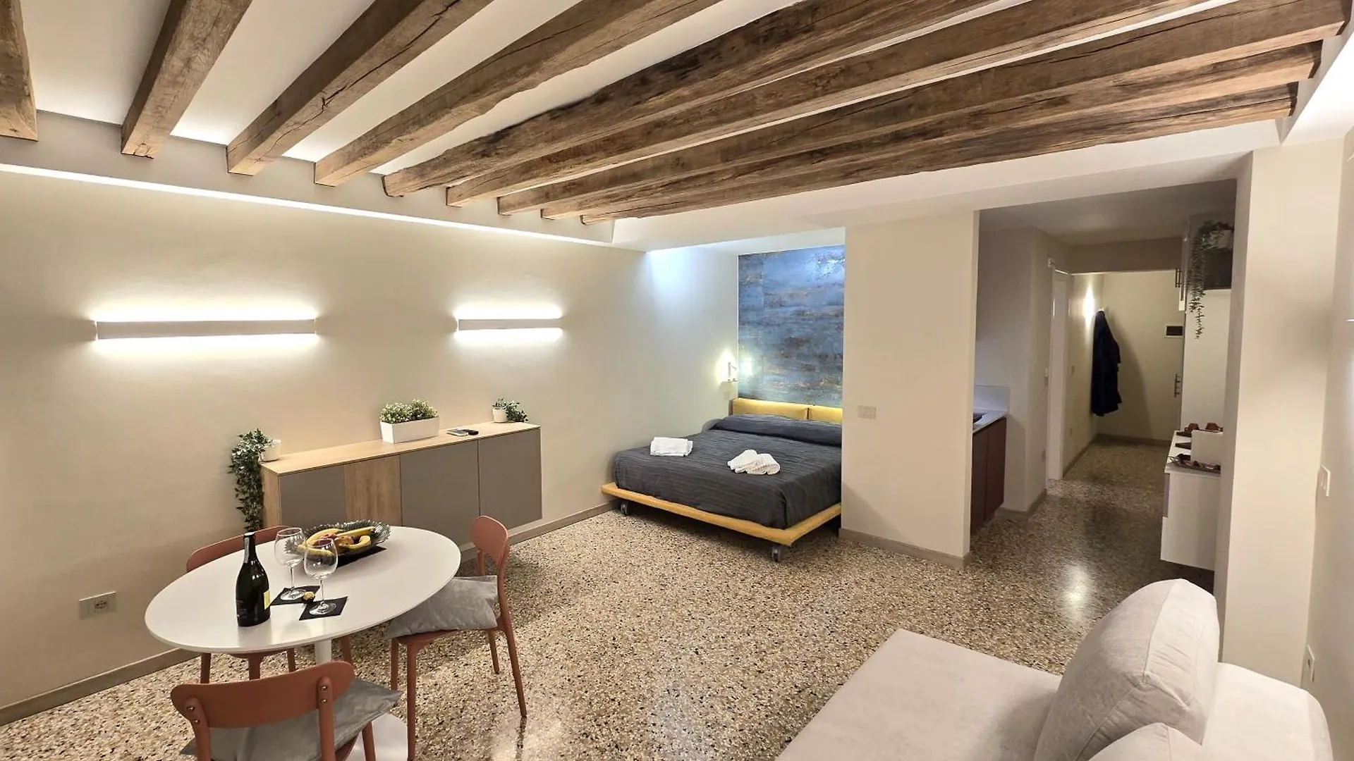 Cozy Studio With Canal View Venecia