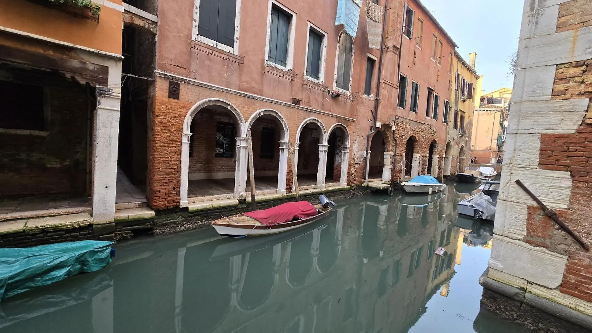 Apartamento Cozy Studio With Canal View Venecia Italia