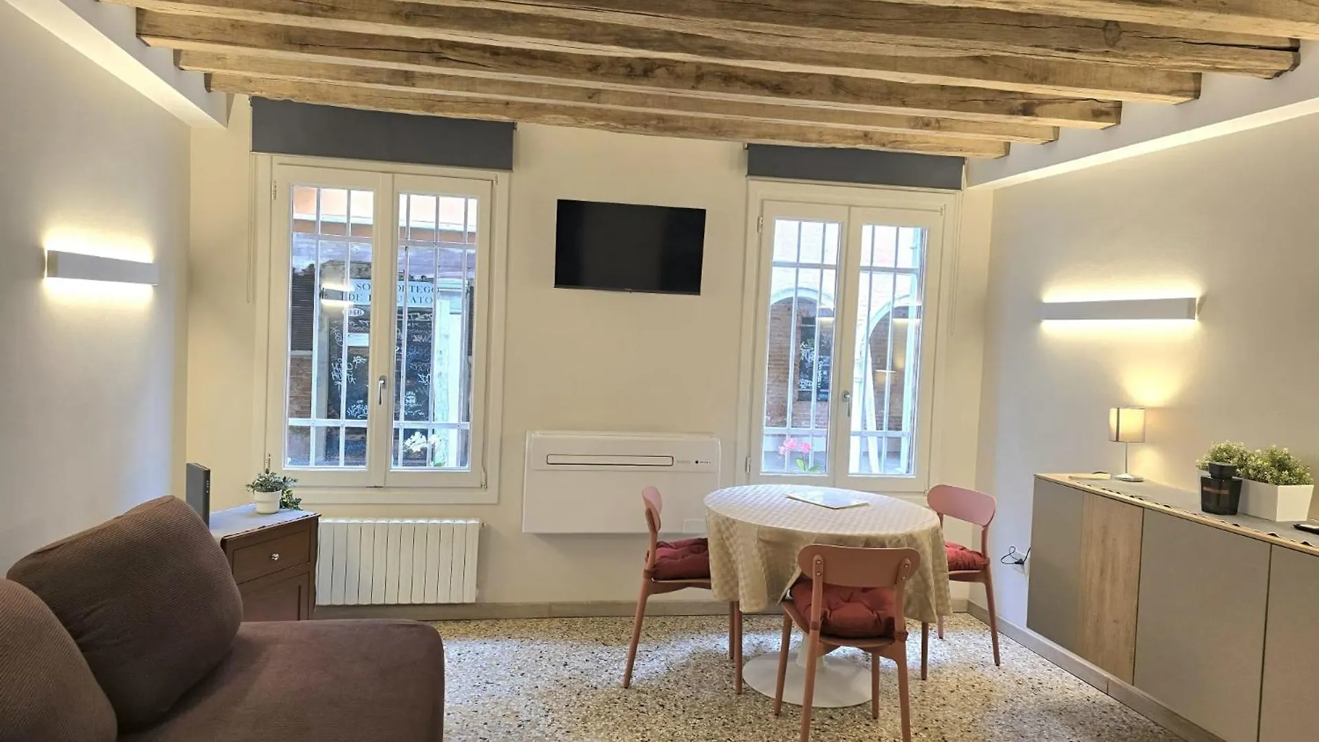 Cozy Studio With Canal View Venice 0*,